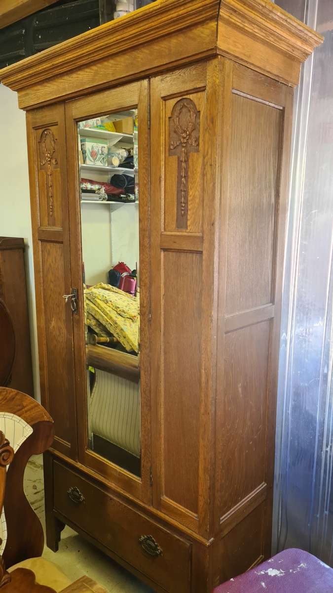 Cupboards Vintage Oak Wardrobe for sale in Cape Town (ID599732558)